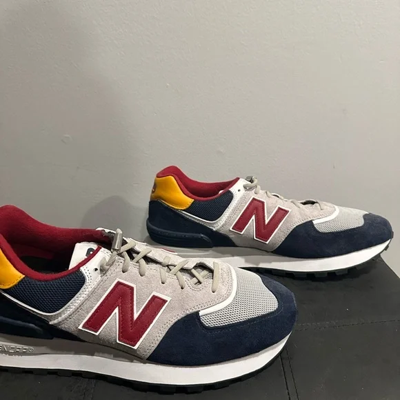 New Balance 574 Legacy - Picture 1 of 8